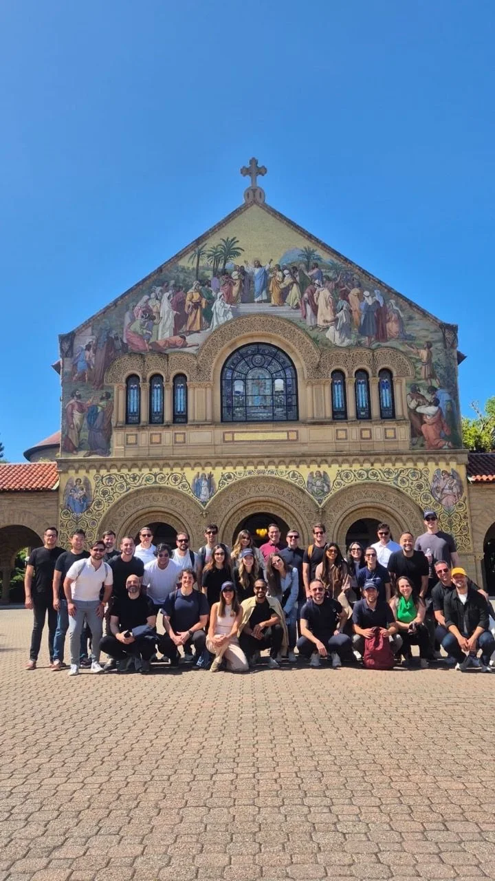 Grupo da imersão no campus de Stanford